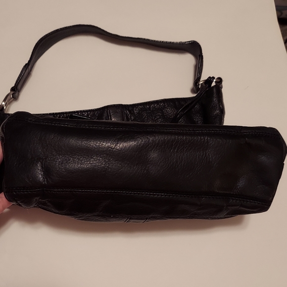 2006 Michael Kors soft leather black purse with silver hardware - Picture 13 of 17